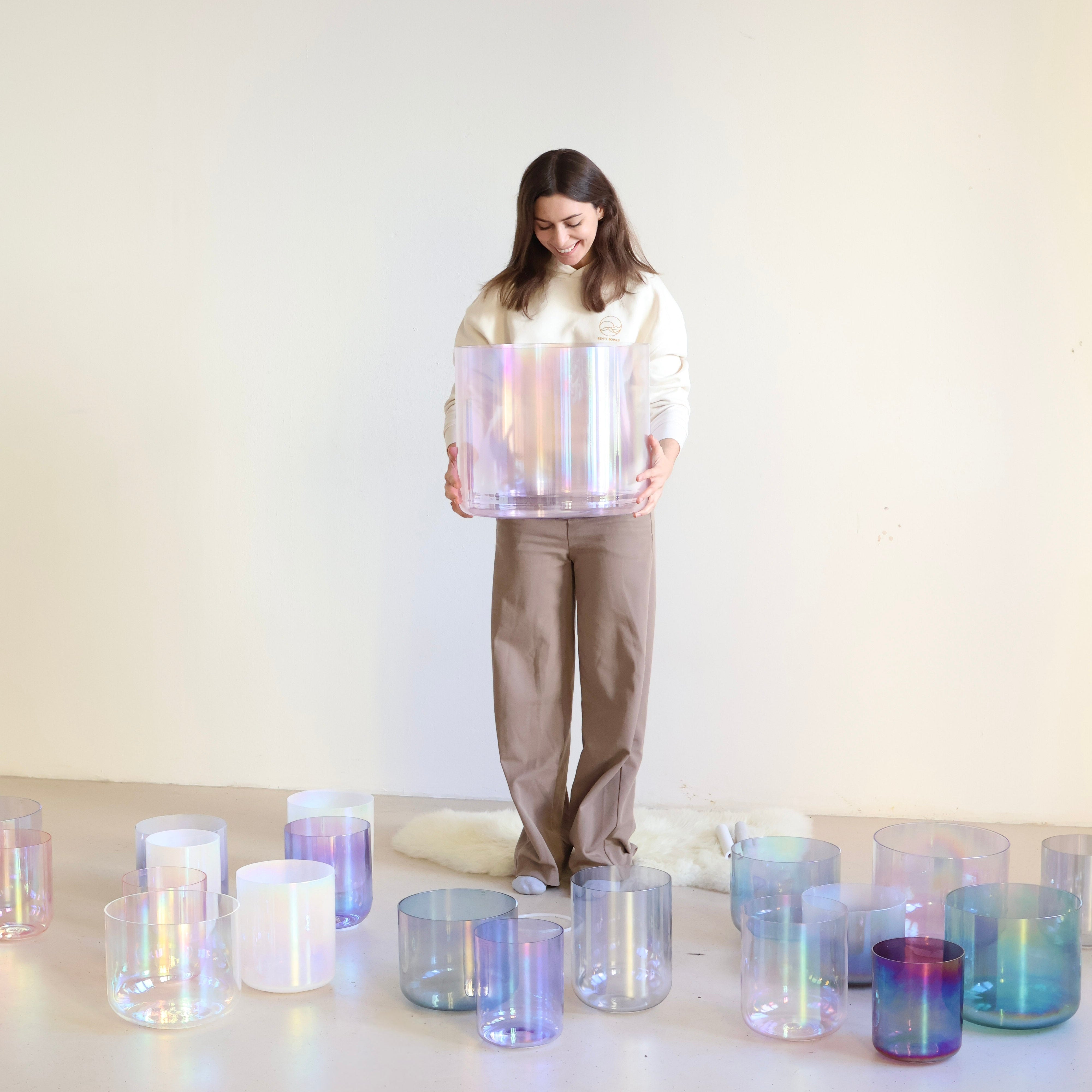 Die größte Senti Bowls Kristallklangschale klingt so tief wie eine Supergrade Bowl