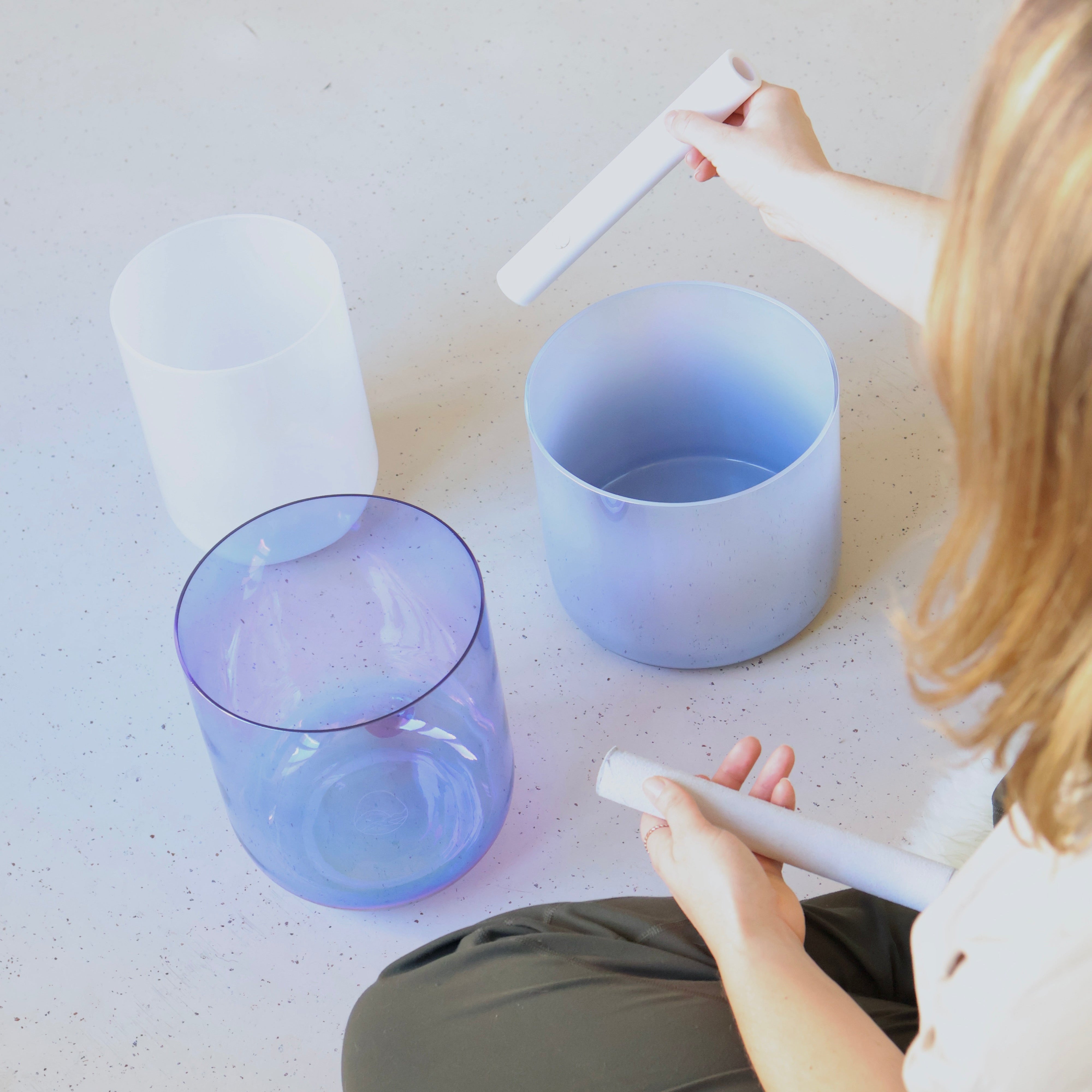 Senti Bowls Anfänger Set rundes Logo mit Welle Klangschalen aus Deutschland