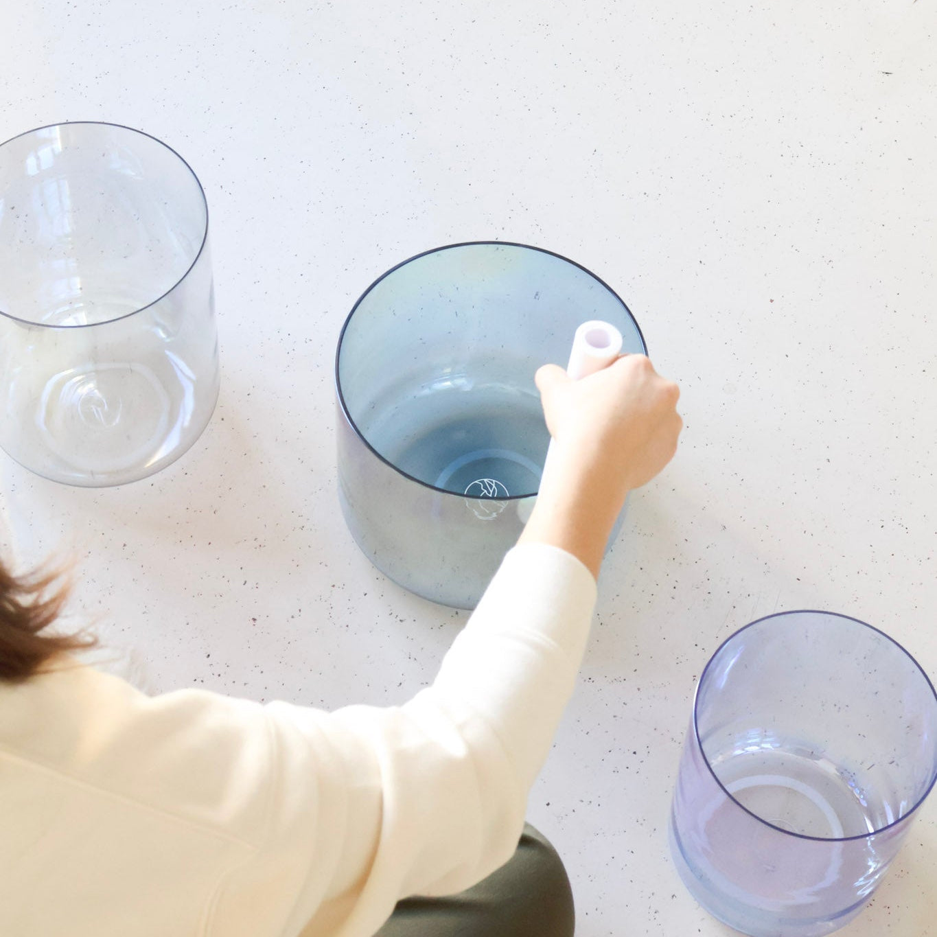 Senti Bowls Serenity in Moll-Stimmung – handgefertigtes Quarzkristall-Set für beruhigende, tiefgehende Klangmeditationen und Retreats.