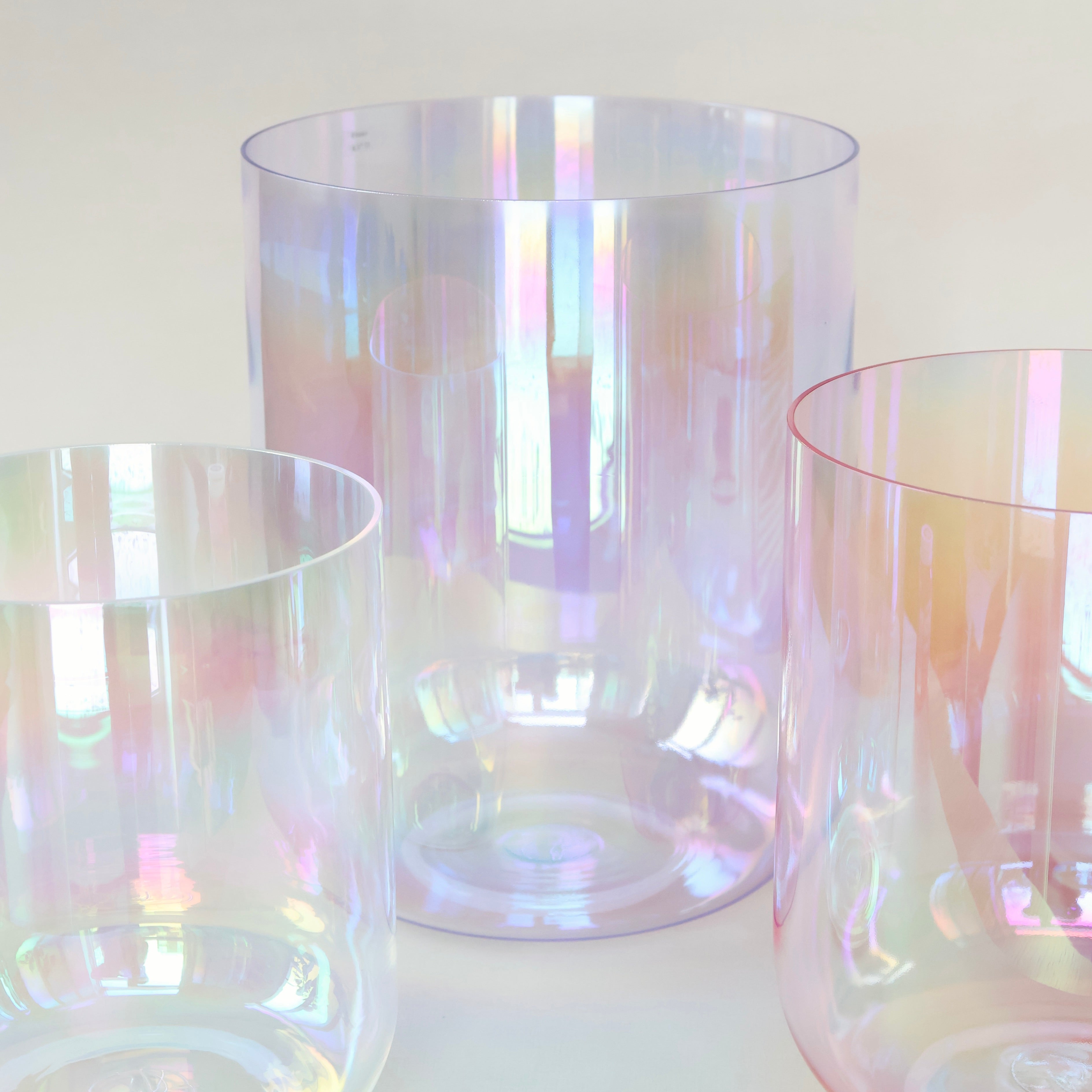 Senti Bowls Kristallklangschale aus Quarzkristall, deren klarer Klang Körper und Geist entspannt, ideal für Soundbaths.