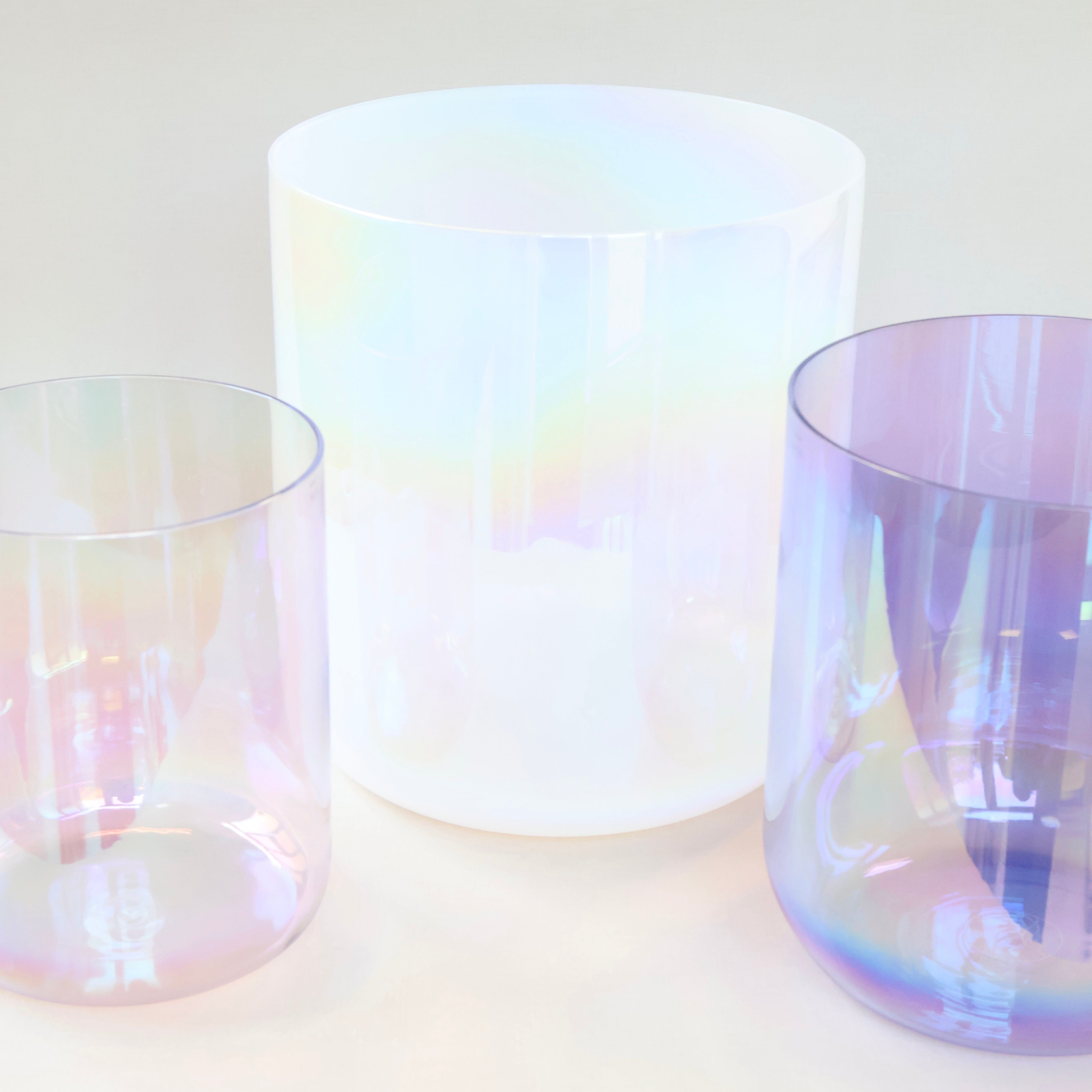 Das Lavender von Senti Bowls vereint präzise gestimmte Kristallklangschalen zu einem Set für ganzheitliche Sound Meditation.