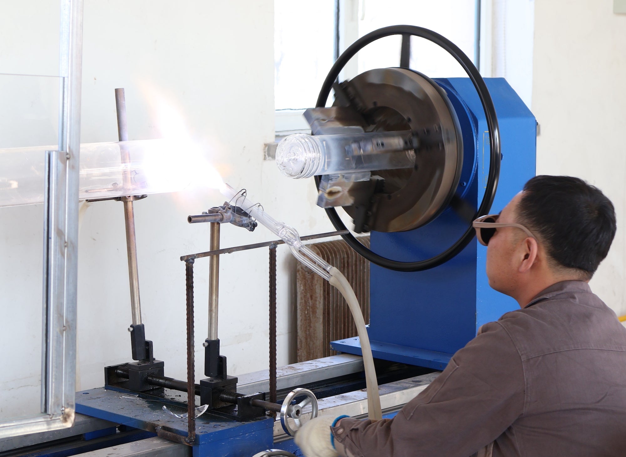 Unsere Kristallklangschale aus Glas – inspiriert von Stille, Klang und Qualität