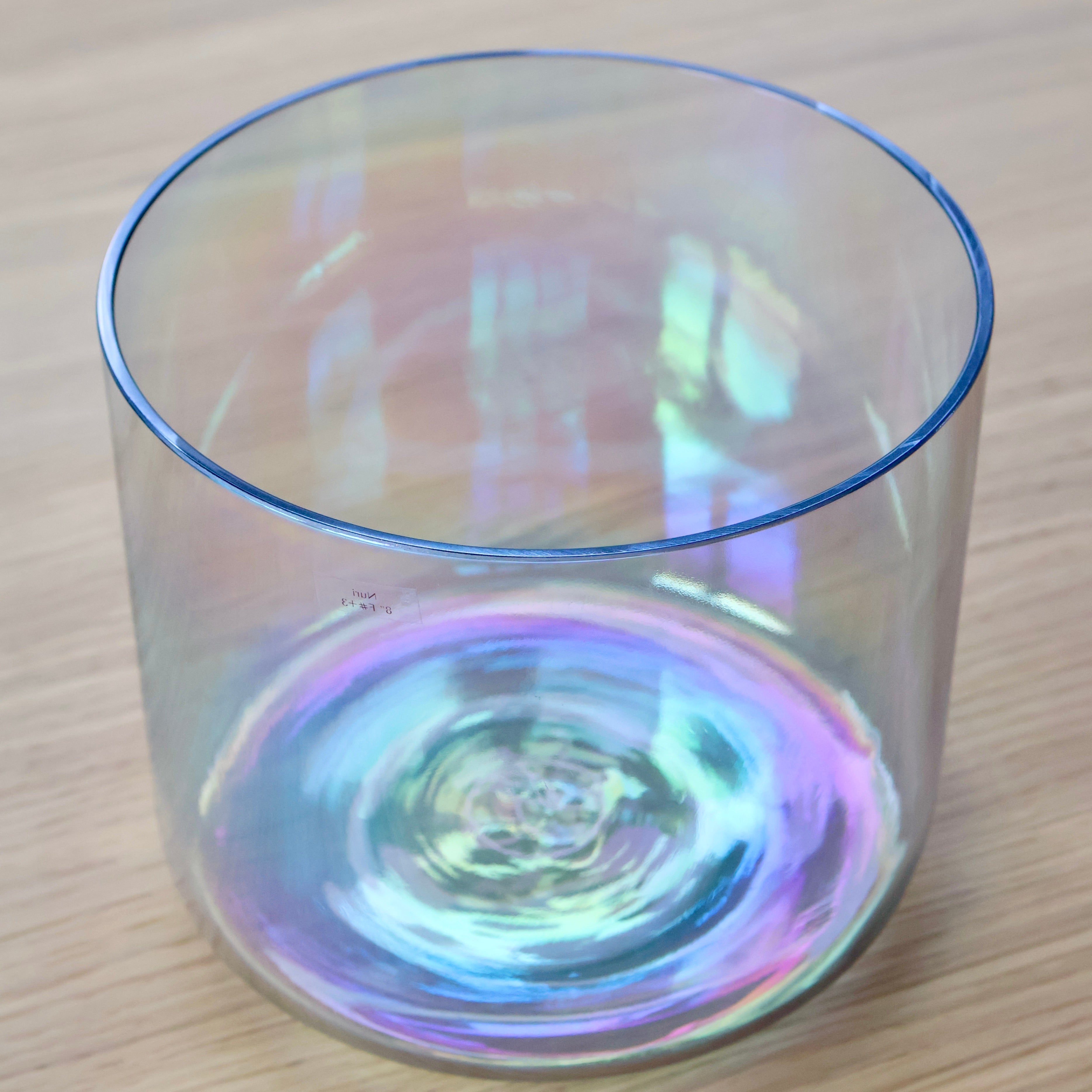 Quarzkristall-Klangschale Nuri von Senti Bowls – handgefertigt für harmonische Klangerlebnisse in Sound Meditation und Therapie.