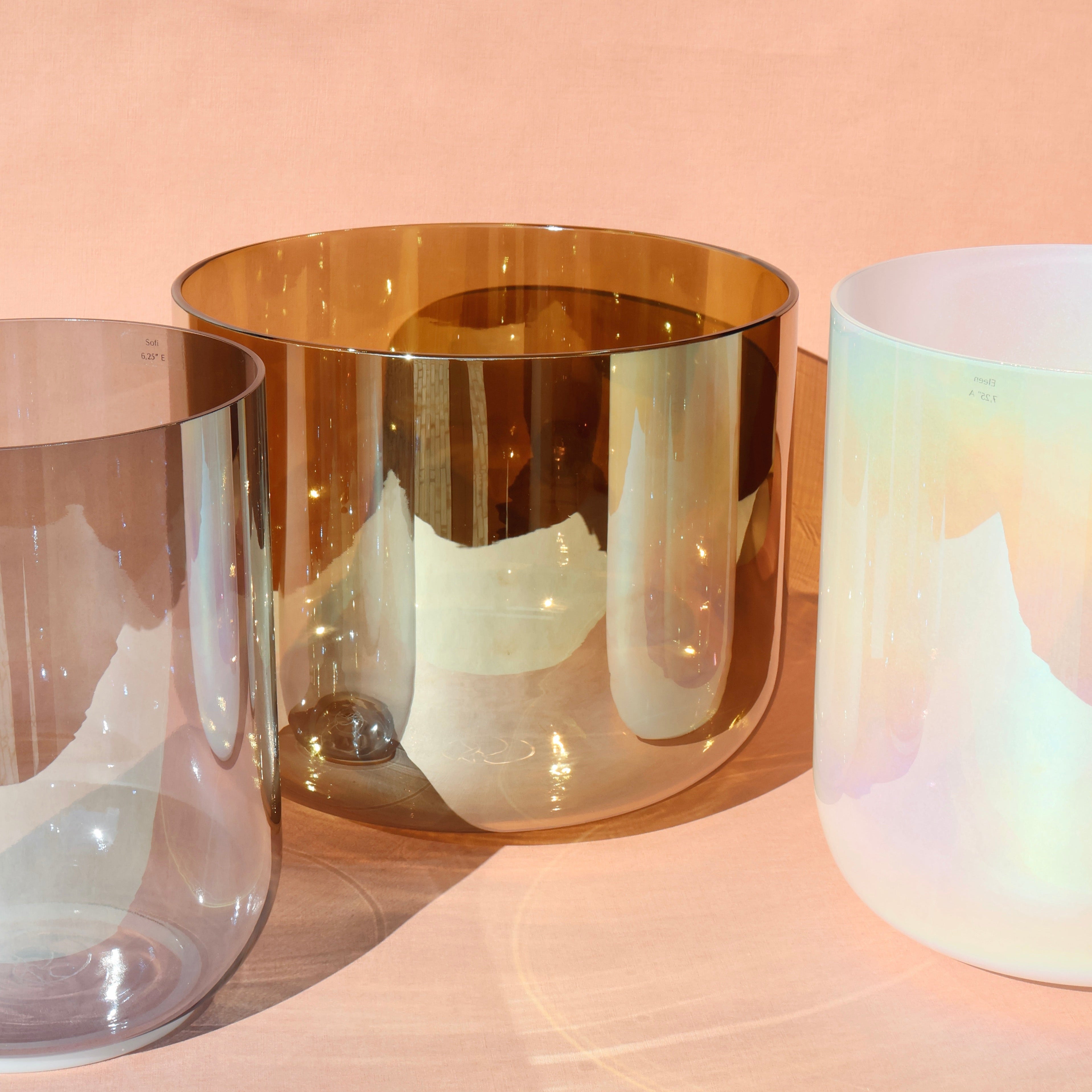 Klangschale aus Kristall trifft modernes Design – die Senti Bowl im Fokus
