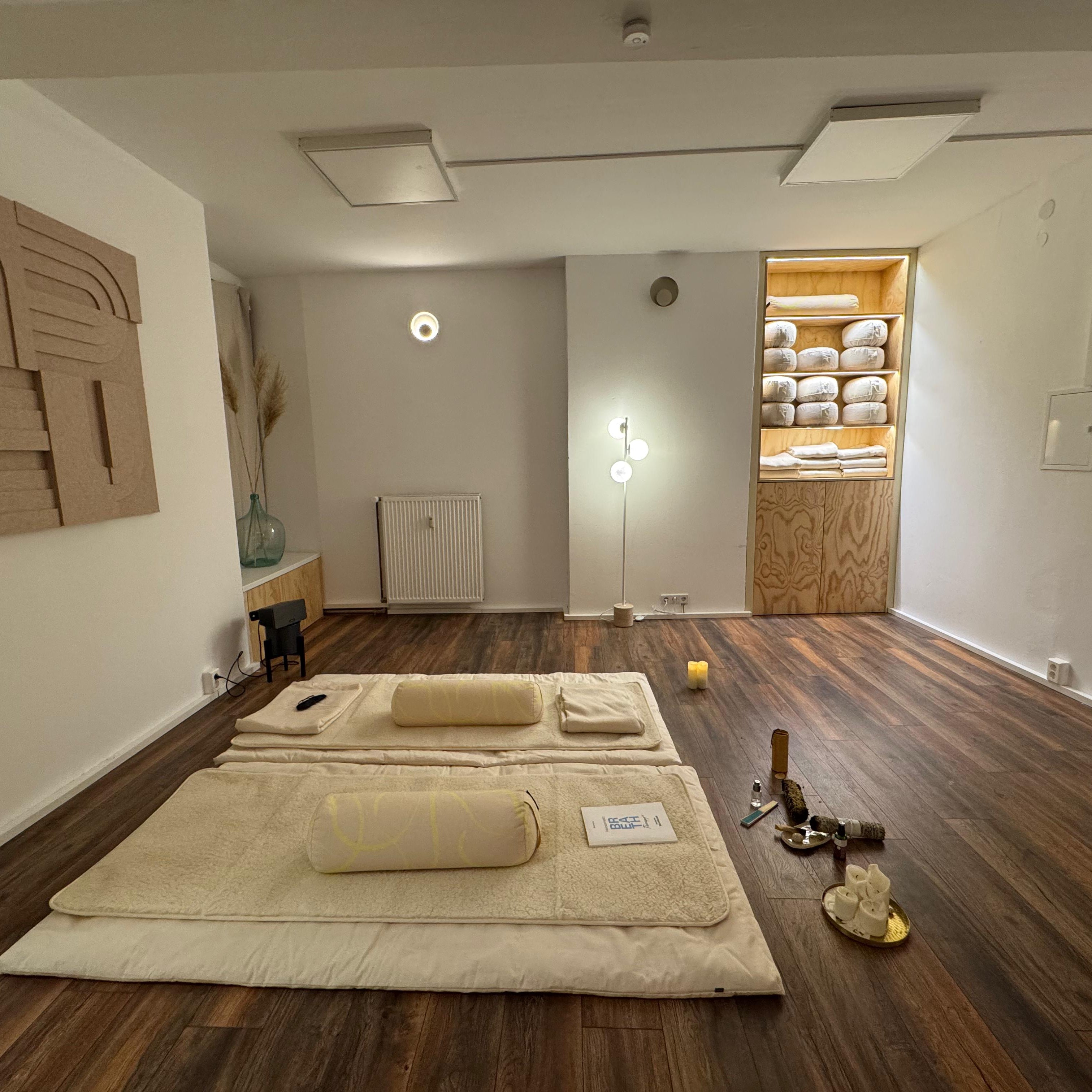 Senti Bowls Sound Mediattion im Studio erleben